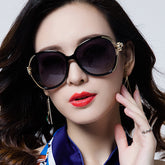 Chic Floral Women's Sunglasses - European and American Style